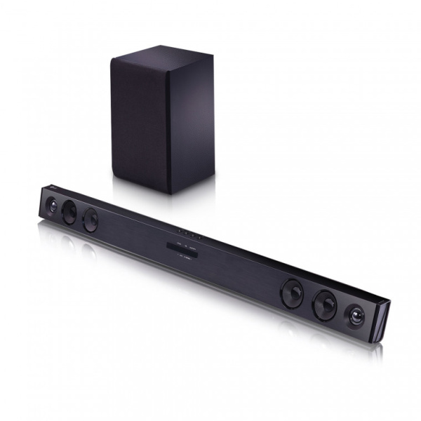 Barra de sonido Inteligente LG SQC2 con 300W de potencia y 2.1 canales