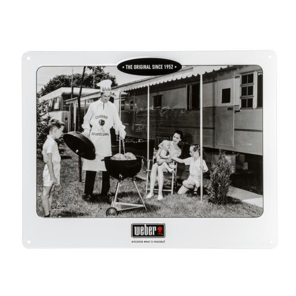 Letrero de metal con relieve Weber “Family”