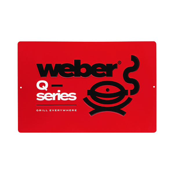 Letrero metálico con la leyenda “Weber Q Series” Limited Edition